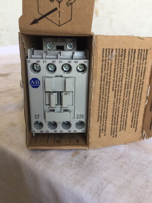 Allen-Bradley 700-CF220D Control Relay - Image 2