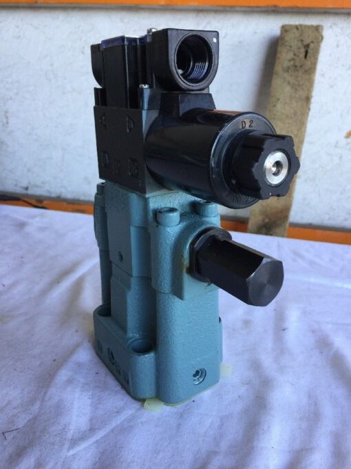 Nachi Directional Control Valve SS-G01-H43-R-D2-9331H - Image 2