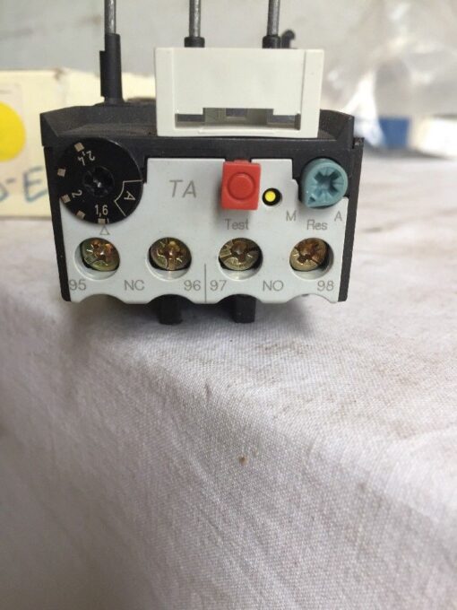 Allen-Bradley Relay 193-TAB24 - Image 2