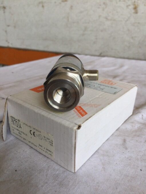 IFM PN7004 Pressure Sensor PN-010-RBR14-QFRKG/US