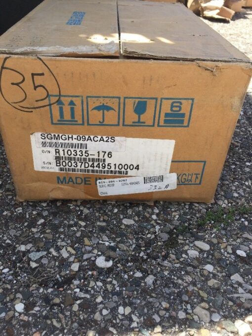 Yaskawa AC Servo Motor SGMGH-09ACA2S - Image 2