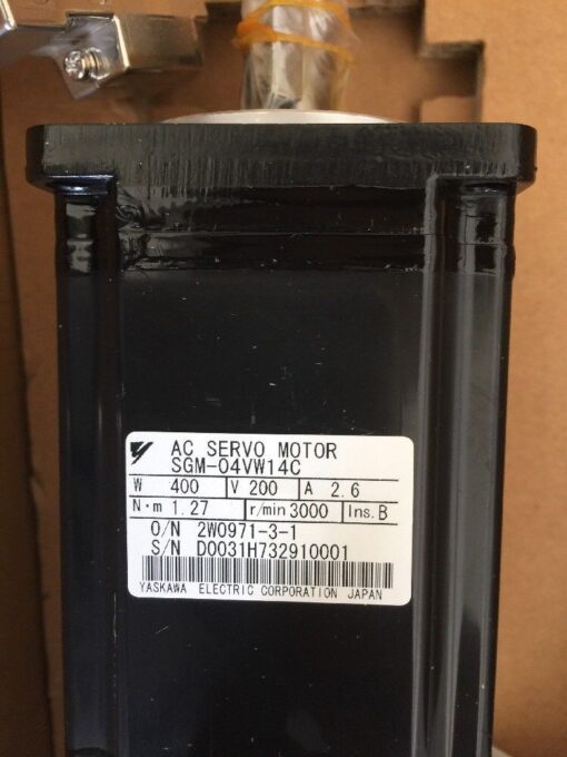 Yaskawa AC Servo Motor SGM-04VW14-C - Image 2