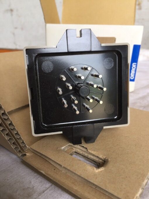 Omron Level Switch 61F-G2P - Image 3