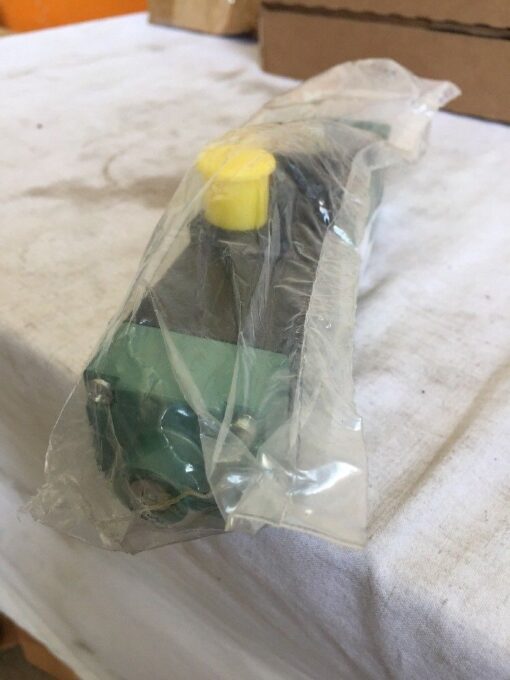 Numatics Solenoid Valve 152SS400K000030 - Image 3