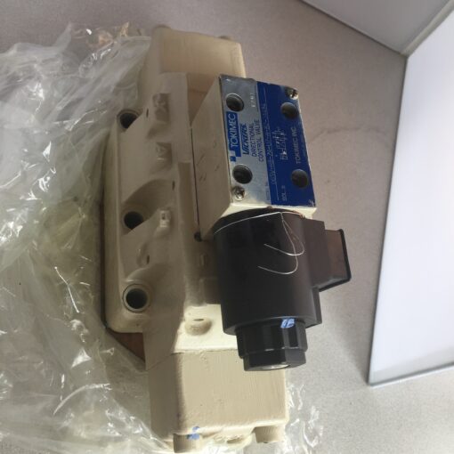 Tokimec Pilot Valve DG5V-H8-2A-U7-H-82-JA484 - Image 4