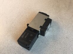 Alternative view of SMC Solenoid Valve NVFS100-5FZ