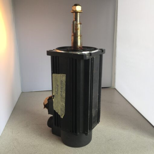 Yamada Dobby AC Servo Motor 04100005M - Image 3