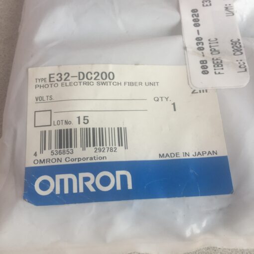Omron Photo Electric Switch E32-DC200