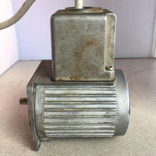 Showa Induction Motor M2631 - Image 2