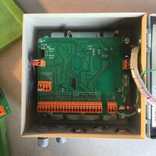 SunX Photoelectric Sensor SF1-AC1 - Image 5