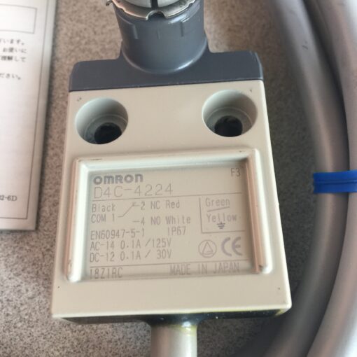 Omron Limit Switch D4C-4224 - Image 2