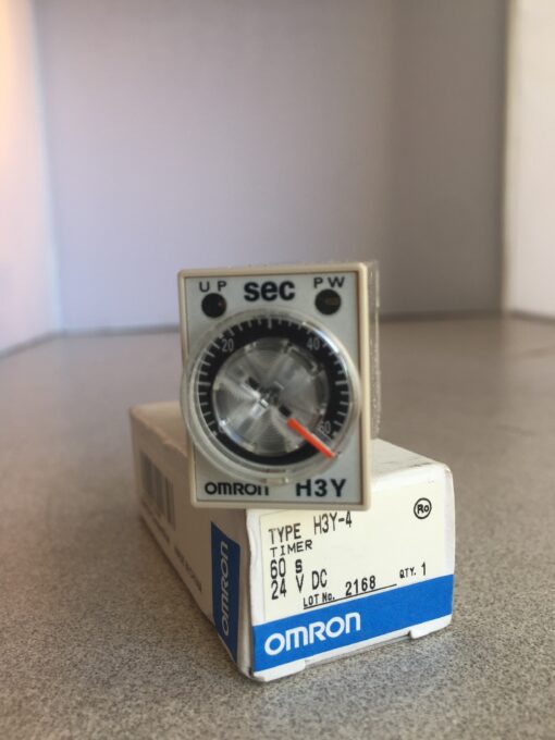 Omron Timer H3Y-4 - Image 3