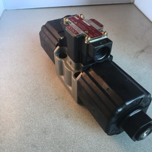 Toyo-oki Solenoid Control Valve HD3-3W-BGA-03B-WYD2 - Image 3