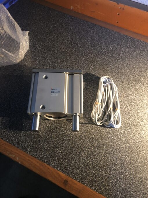 SMC MGQL63-75