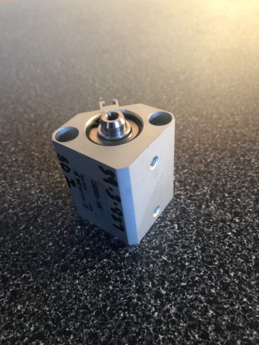 SMC CDQ2B20-15DC - Image 4