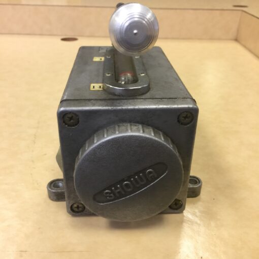 Showa Lube Pump LAW8D *Repaired and Tested - Image 4