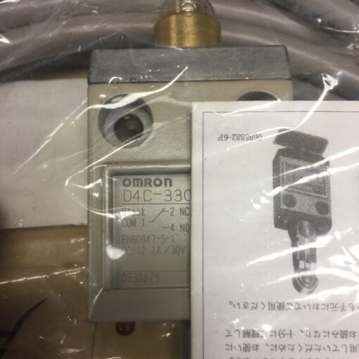 Omron D4C-3302 - Image 3