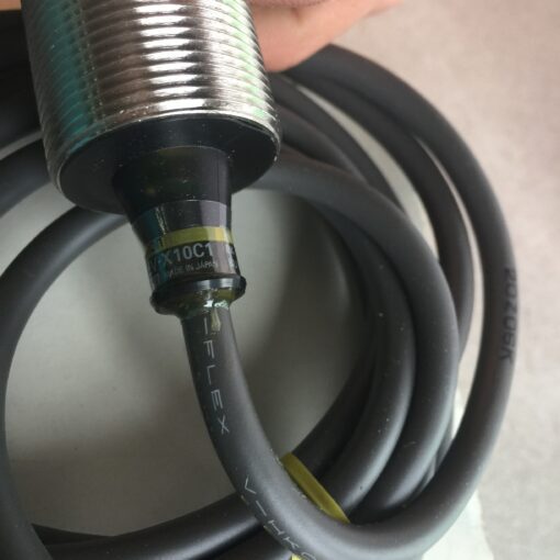 Omron Proximity Switch E2EV-X10C1 - Image 3