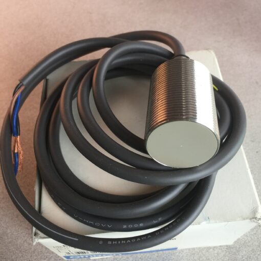 Omron Proximity Switch E2EV-X10C1 - Image 4