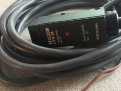 Alternative view of Omron E3R-5E4 Photoelectric Sensor