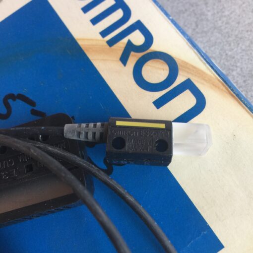 Omron Photoelectric Switch E32-T14 2m - Image 3