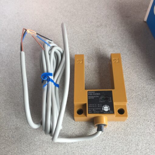 Omron E3S-GS3B4 - Image 2