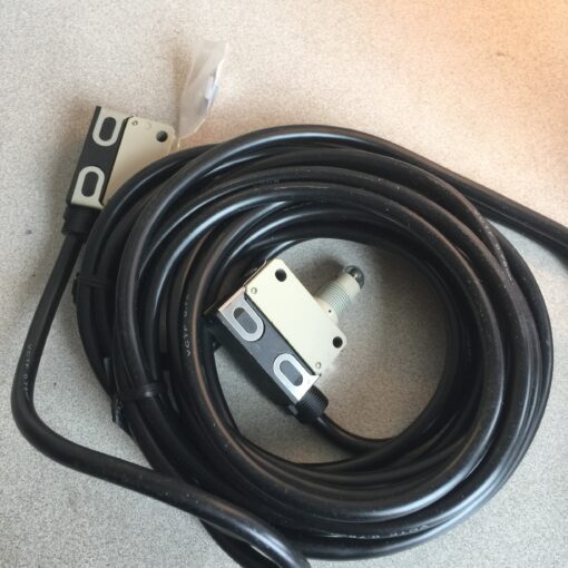 Omron Limit Switch D4E-1A24N - Image 4