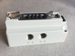 Alternative view of SMC Solenoid Valve VQ2000-PW-02T