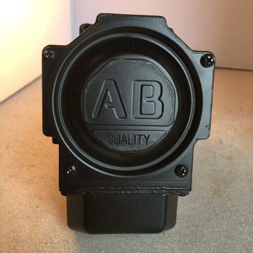 Allen-Bradley Servo Motor MPL-A320P-SJ22AA - Image 3
