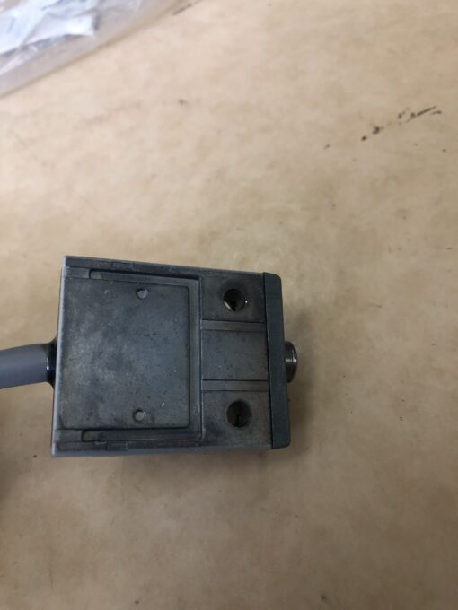 Omron D4C-4301 - Image 3