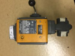 Alternative view of Honeywell Maxon Shut-Off Valve 808-1