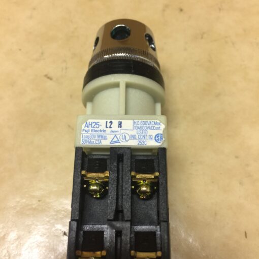 Fuji Electric Push Button AH25-L2G20H - Image 3