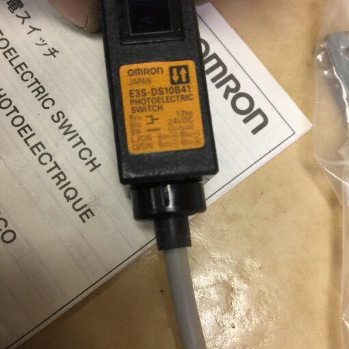 Omron E3S-DS10B41 - Image 2