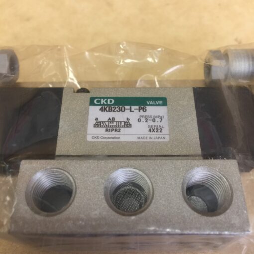 CKD Valve 4KB230-08-LS-DC24V-P6 - Image 2