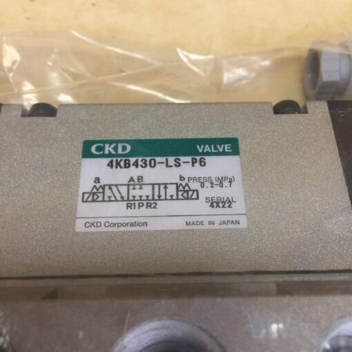 CKD Valve 4KB430-15-LS-DC24V-P6 - Image 3