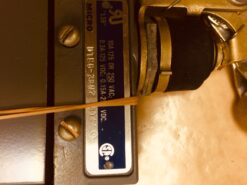 Alternative view of Honeywell Micro Switch	DTE6-2RN2