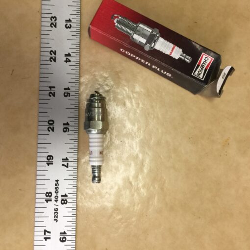 Copper Spark Plugs UY6 - Image 2
