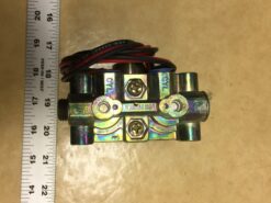 Alternative view of Honeywell Skinner Valve YT3-CS