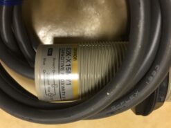 Alternative view of Omron Proximity Sensor E2K-X15MY1