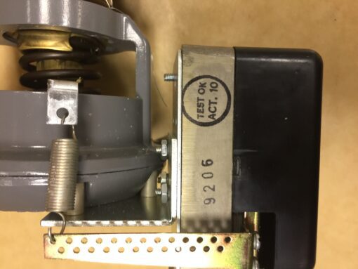 Johnson Controls V3974-1010 - Image 4
