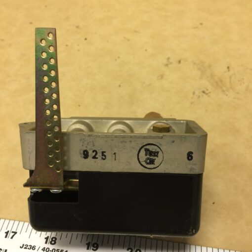 Johnson Controls D-9502-8 - Image 2