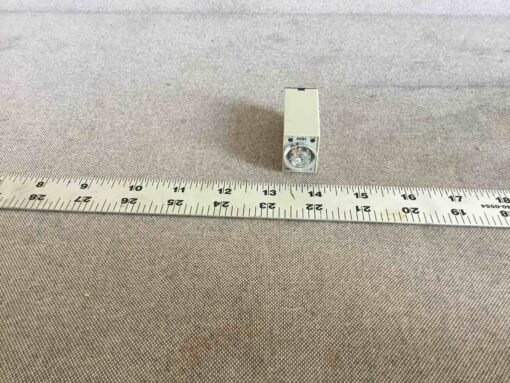 Omron Timer H3Y-4 - Image 3