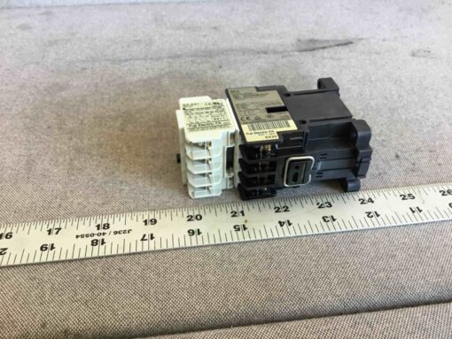 Fuji Electric Relay SH04AA - Image 3