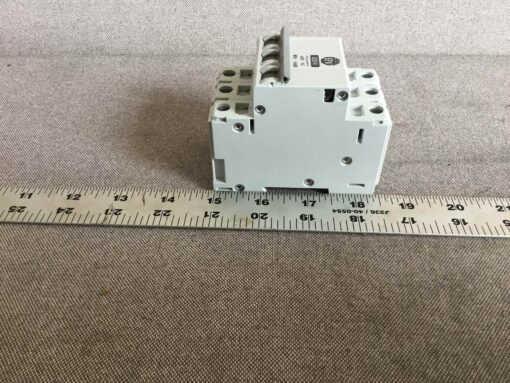 Allen-Bradley 1492-CB3H070 - Image 4