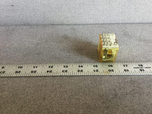 IDEC Relay RH4B-U - Image 5
