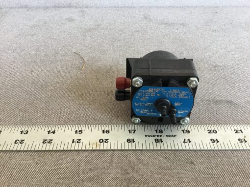 Johnson Controls V-9012-1 - Image 2