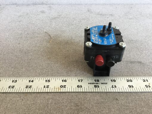 Johnson Controls V-9012-1 - Image 3