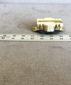 Hubbell 277/480V.