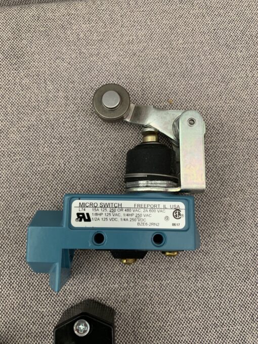 Honeywell Micro Switch BZE6-2RN2 - Image 4