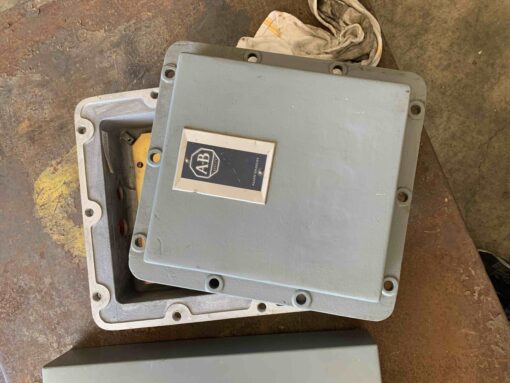 Eaton Cutler-Hammer Enclosure w/Nema Size 3, Series B1, - Image 2
